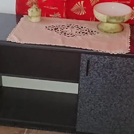 едностаен анджели Бургас
